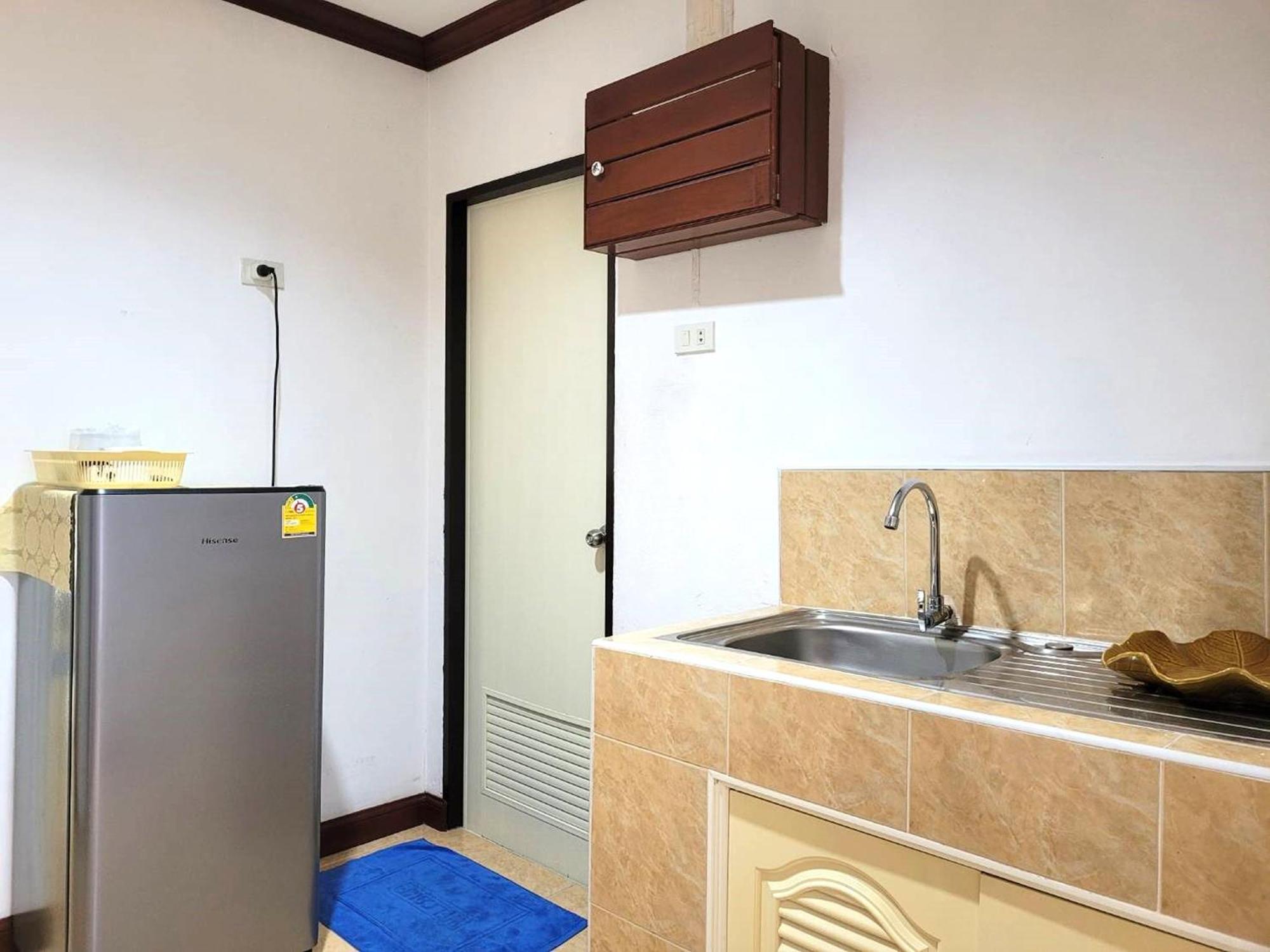 Rabbit Mansion Patong Hotel Экстерьер фото