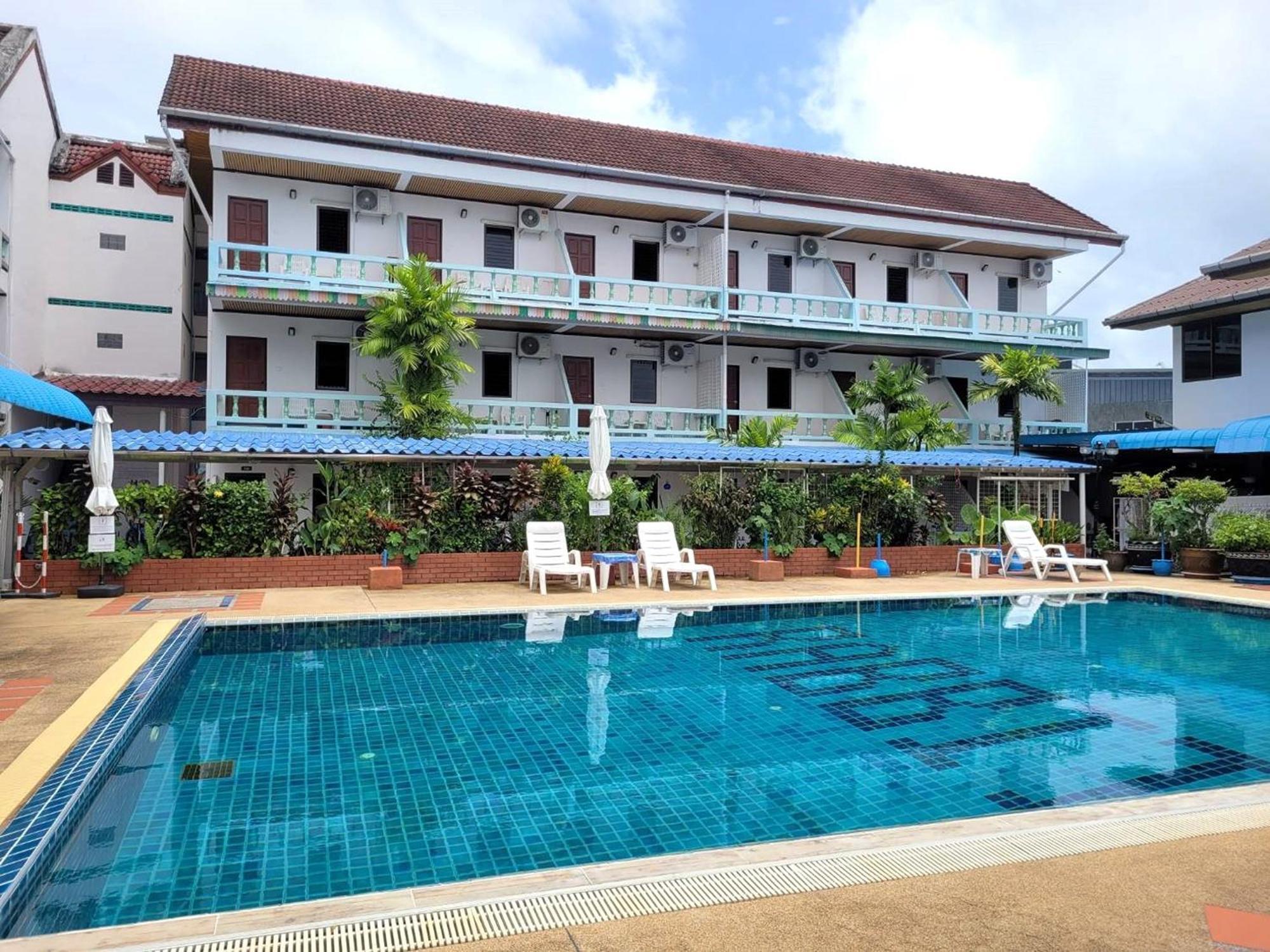 Rabbit Mansion Patong Hotel Экстерьер фото