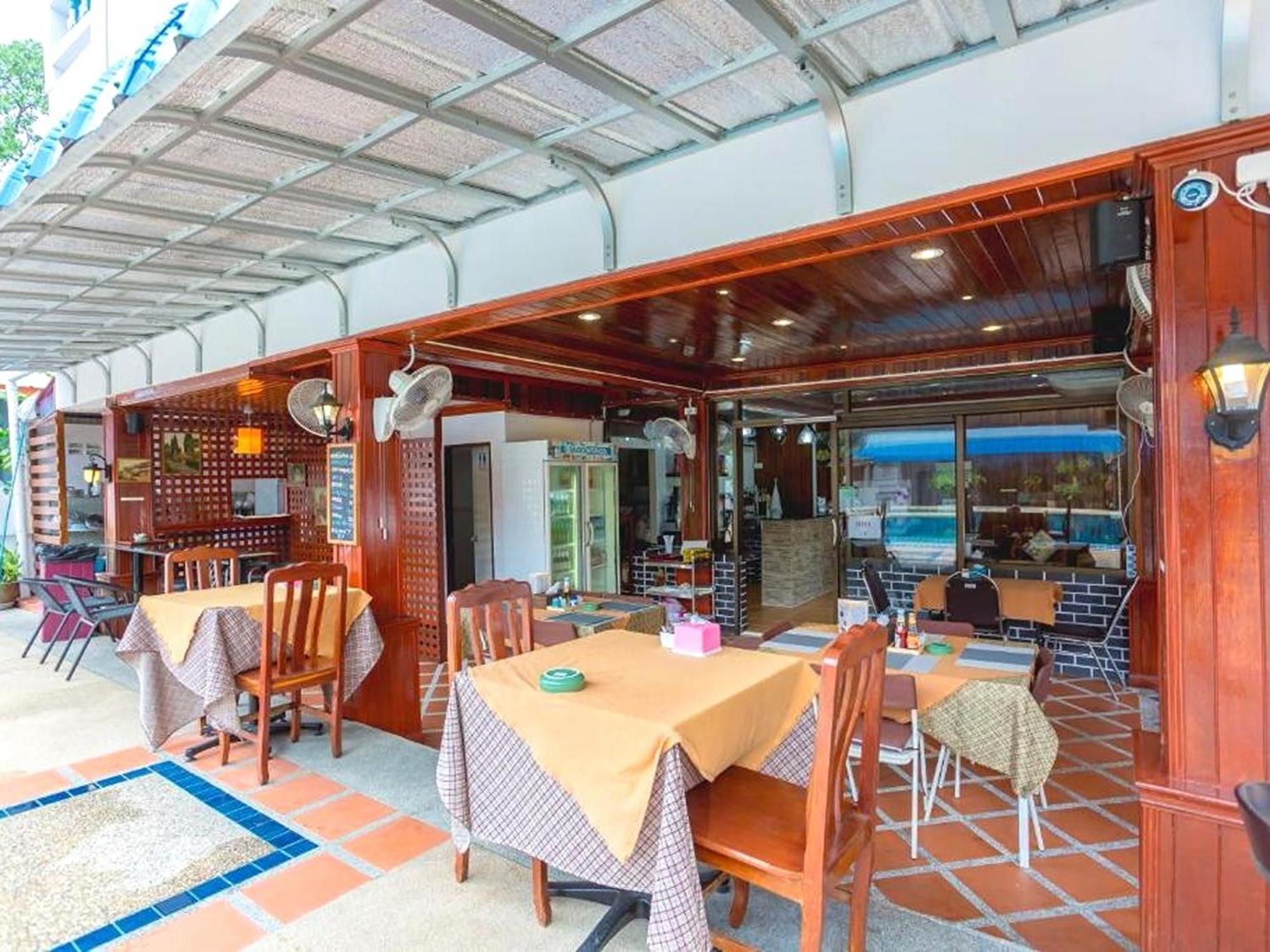 Rabbit Mansion Patong Hotel Экстерьер фото